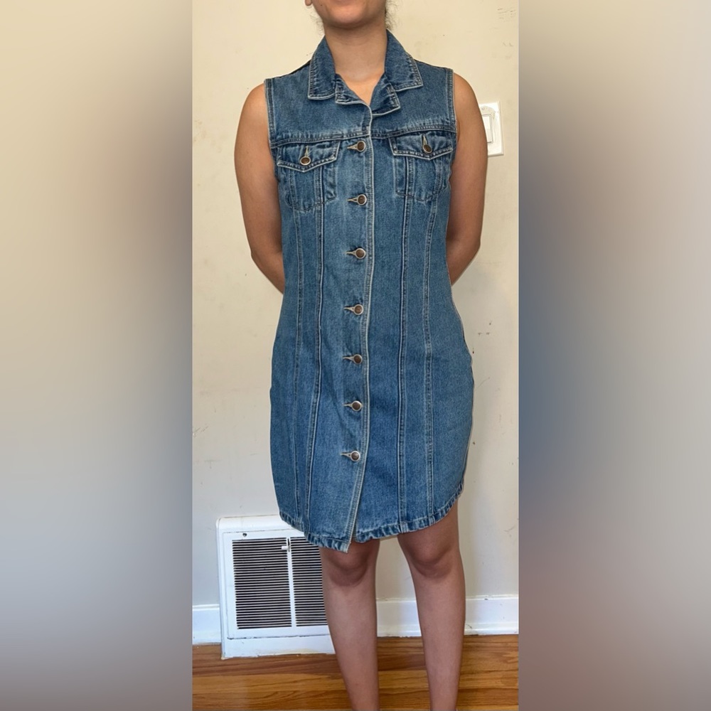Vintage 80’s Denim Kalifornia button up dress